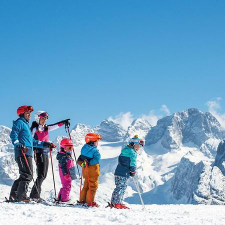 Hotel Landhaus Ausswinkl Russbach am Pass Gschutt Bagian luar foto