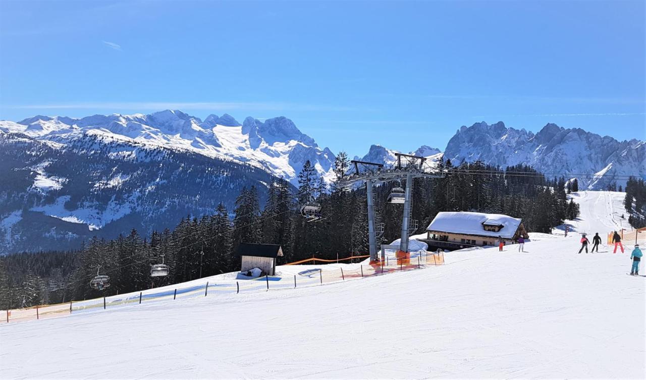 Hotel Landhaus Ausswinkl Russbach am Pass Gschutt Bagian luar foto