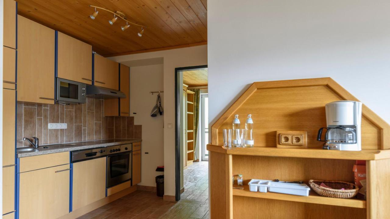 Hotel Landhaus Ausswinkl Russbach am Pass Gschutt Bagian luar foto